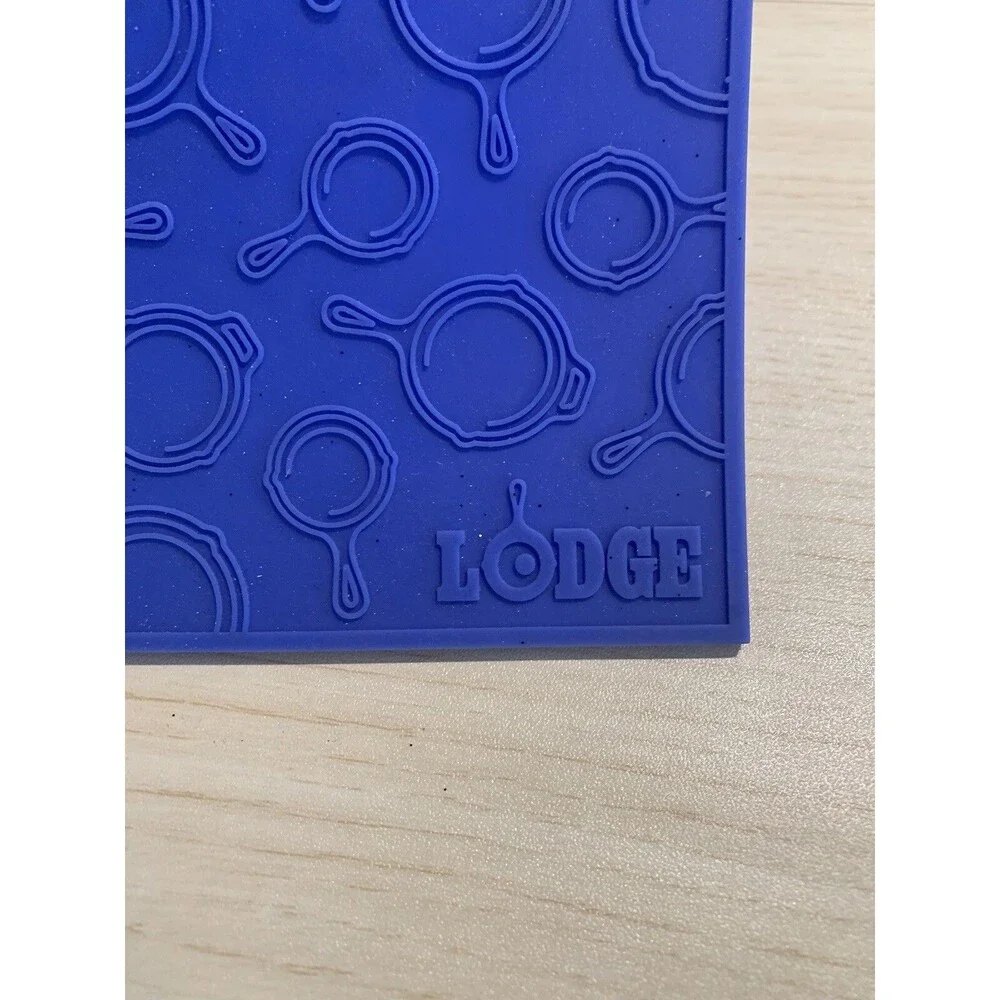 Lodge Square Silicone Skillet Trivet, Blue  7” used